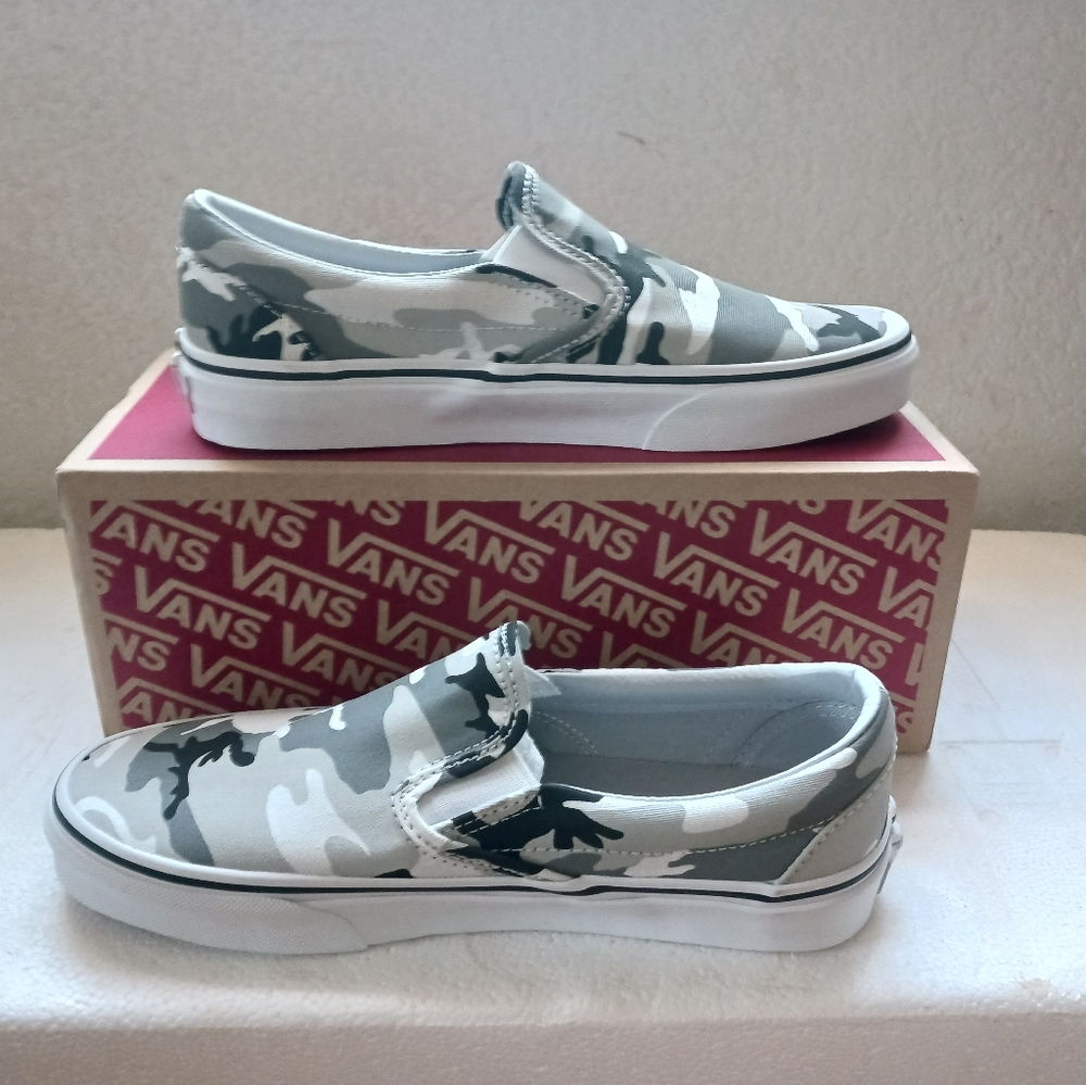 Vans - Picture 3 of 4